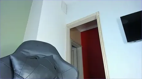 taeni_lara webcam model stream image