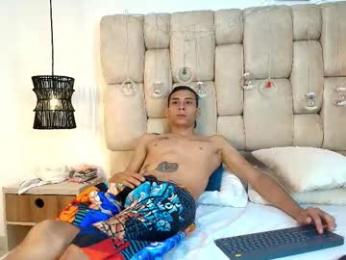 zoelucas webcam model stream image