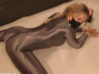 blondehottiek webcam model stream image