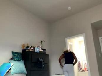 wynterheat webcam model stream image