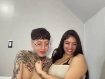 sarivelvet webcam model stream image