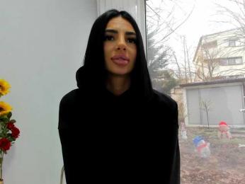 BritneyCharm webcam model stream image