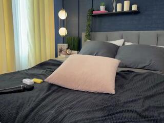 Adriana Stacy webcam model stream image