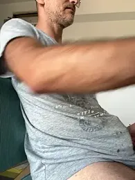 TomTop_11 webcam model stream image