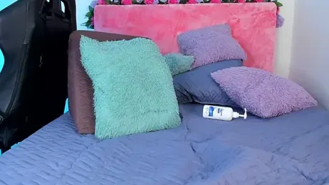 Sarahandzack webcam model stream image