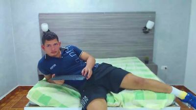 Loony_Zion webcam model stream image