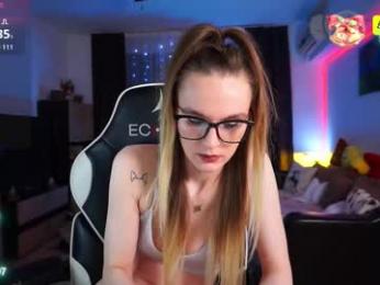 rosesarered97 webcam model stream image