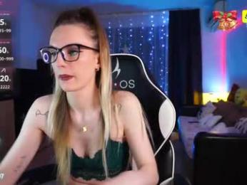 rosesarered97 webcam model stream image