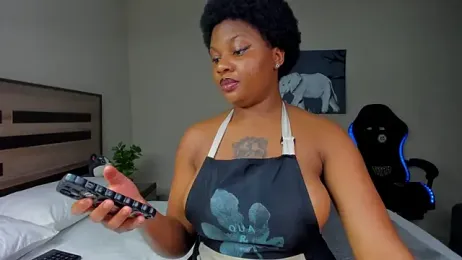 Renee-18 webcam model stream image