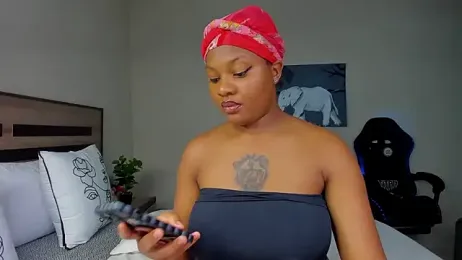 Renee-18 webcam model stream image