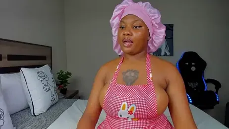 Renee-18 webcam model stream image