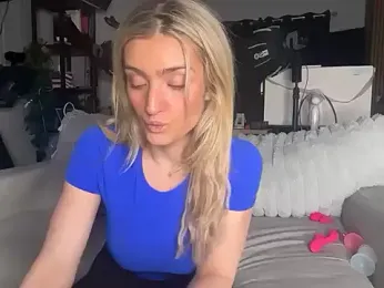 meggsworld webcam model stream image