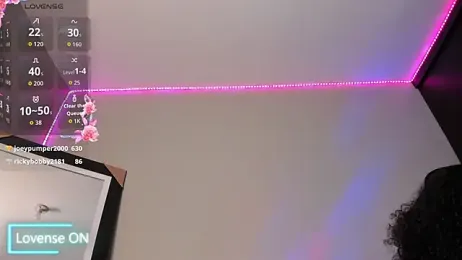 MeganDaviees webcam model stream image