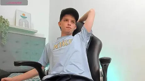 sebastamayo_ webcam model stream image