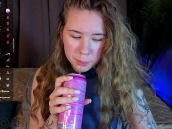 Elsiee-Cuttiess webcam bongacams model stream image