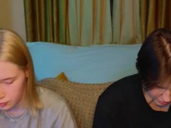 babees_eva webcam model stream image