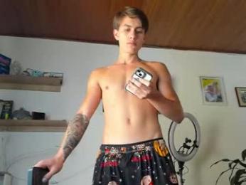 manucute_23_ webcam model stream image