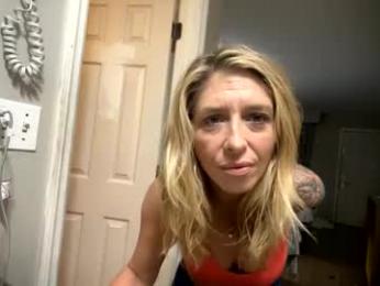 fararayne webcam model stream image