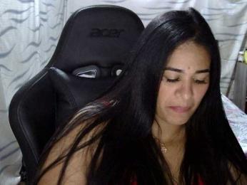 Letty33 webcam model stream image