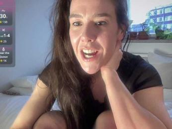 MilkHoneyLullabies webcam bongacams model stream image