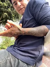 roa_alee webcam model stream image