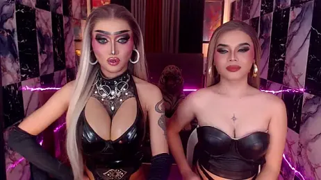 IndestructibleLily webcam model stream image