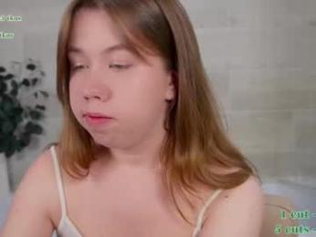 watermelon_sugar_ webcam model stream image