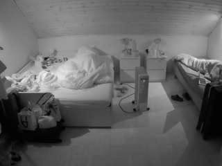 voyeurcam-julmodels-greybed-3 webcam camsoda model stream image