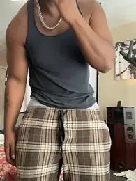 KeYBuMp323 webcam model stream image