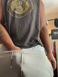 KeYBuMp323 webcam model stream image