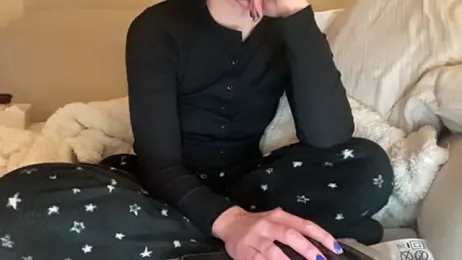 18yoteenvirgin webcam model stream image