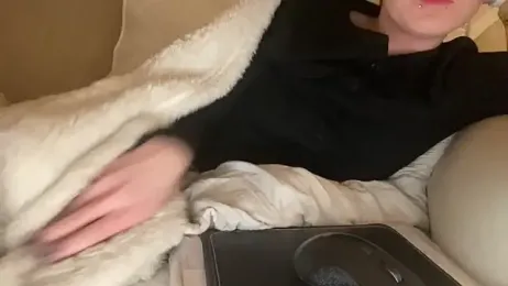 18yoteenvirgin webcam model stream image