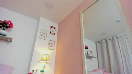 LauraRaider webcam stripchat model stream image