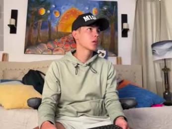 adams_ricci webcam model stream image