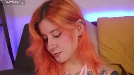 Daarlene webcam model stream image