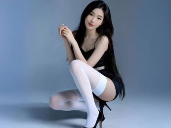 LunasSecret webcam model stream image