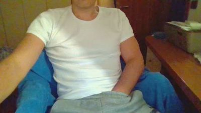 leland80 webcam model stream image