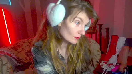 YourFavCanadianMILF webcam model stream image