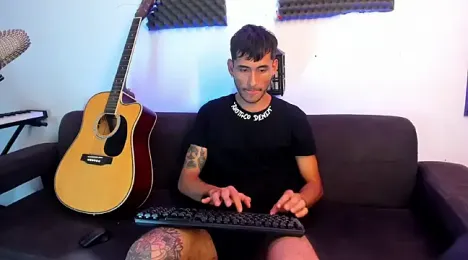 Henrikk_senn webcam model stream image