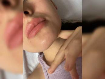 KristinaScott webcam model stream image