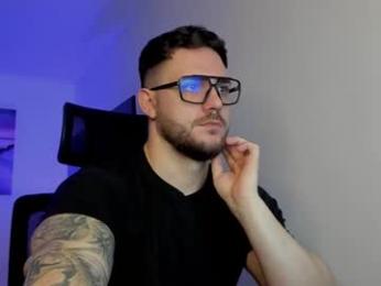 master_alexxxander webcam model stream image