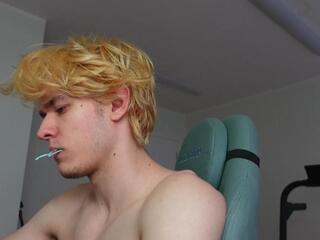 Logan Fraser webcam flirt4free model stream image