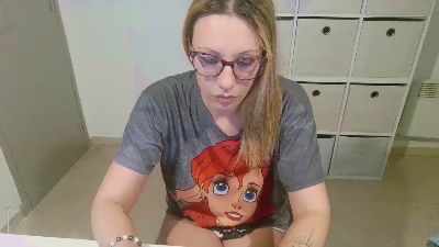 cerise132 webcam model stream image