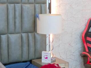 Lucy Leah webcam flirt4free model stream image