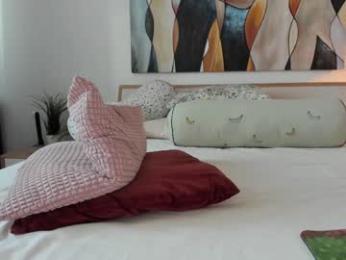 mis_eva webcam model stream image