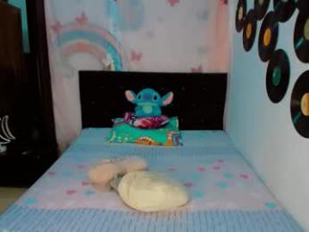 2girls__dream webcam chaturbate model stream image