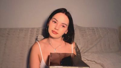 DionAltobell webcam model stream image