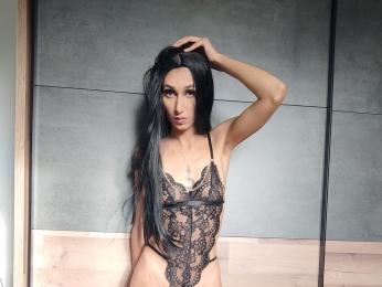 EvaWilds webcam model stream image