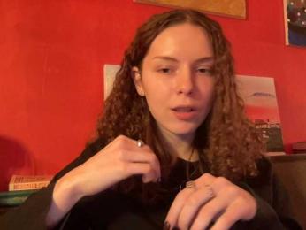 krisme webcam model stream image