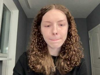 krisme webcam model stream image